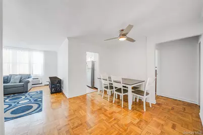 60 Hempstead Avenue #1O, Lynbrook, NY 11563 - Photo 1
