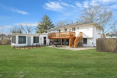 10 Pierre Drive, Commack, NY 11725 - Photo 9