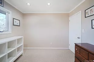 10 Pierre Dr, Commack, NY 11725 - Photo 31