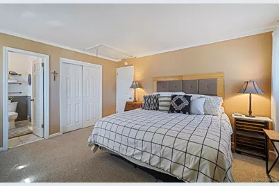 10 Pierre Drive, Commack, NY 11725 - Photo 21