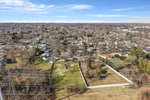 10 Pierre Dr, Commack, NY 11725 - Photo 5