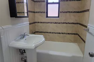 141-60 84th Rd, Briarwood, NY 11435 - Photo 9