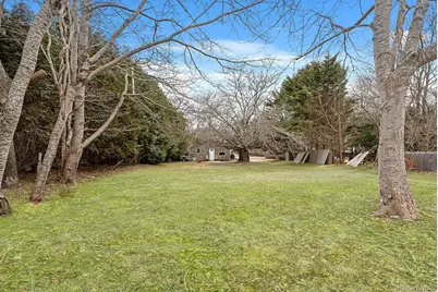 44 Cross Highway, Amagansett, NY 11930 - Photo 3