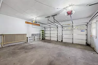 193-12 Foothill Avenue, Hollis, NY 11423 - Photo 35