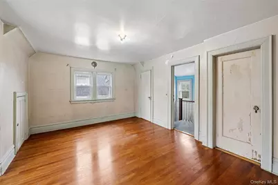 193-12 Foothill Avenue, Hollis, NY 11423 - Photo 23