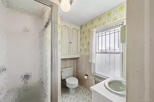 193-12 Foothill Ave, Hollis, NY 11423 - Photo 21