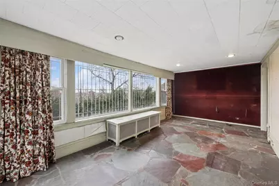 193-12 Foothill Avenue, Hollis, NY 11423 - Photo 17