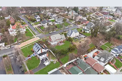 193-12 Foothill Avenue, Hollis, NY 11423 - Photo 31