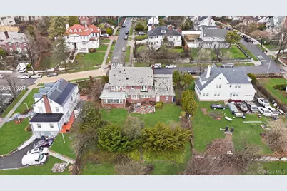 193-12 Foothill Avenue, Hollis, NY 11423 - Photo 33