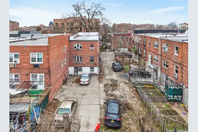 147-50 Barclay Avenue, Flushing, NY 11355 - Photo 21