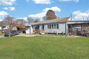 12 Fairdale Dr, Brentwood, NY 11717 - Photo 3