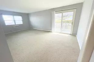 220 Parkside Dr, Suffern, NY 10901 - Photo 3