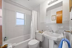 214 Central Blvd, New Hyde Park, NY 11040 - Photo 17