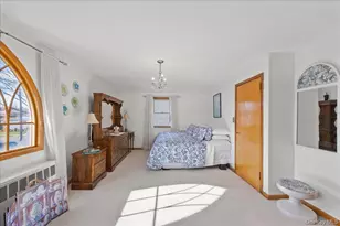 214 Central Blvd, New Hyde Park, NY 11040 - Photo 15