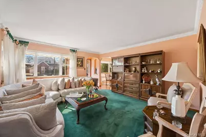 214 Central Boulevard, New Hyde Park, NY 11040 - Photo 9