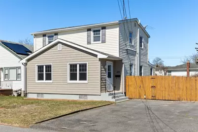 184 Dallas Street, Lindenhurst, NY 11757 - Photo 1