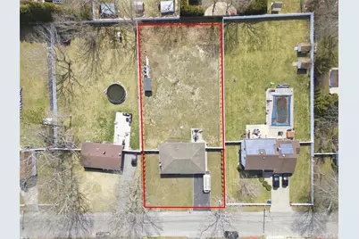 38 Pentmoor Drive, Mastic, NY 11950 - Photo 3