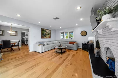 9 Ballad Lane, Stony Brook, NY 11790 - Photo 17