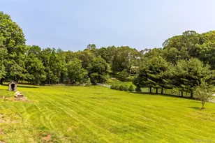 310 Mt Holly Rd, Katonah, NY 10536 - Photo 7