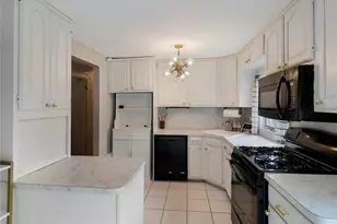 46 Deerfield Dr, New City, NY 10956 - Photo 13