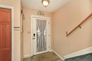 171 Pauline St, Holbrook, NY 11741 - Photo 5