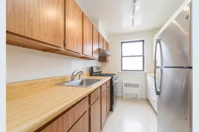 19637 69th Avenue #2F, Fresh Meadows, NY 11365 - Photo 5