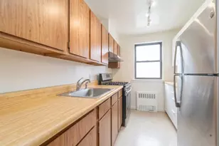 196-37 69th Ave, Fresh Meadows, NY 11365 - Photo 5