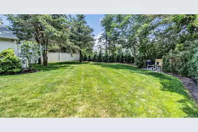 28 Alanson Lane, Hampton Bays, NY 11946 - Photo 25