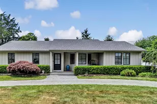 28 Alanson Ln, Hampton Bays, NY 11946 - Photo 33