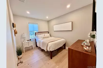 28 Alanson Lane, Hampton Bays, NY 11946 - Photo 19