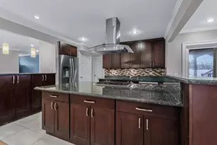 626 Pearl St, Oceanside, NY 11572 - Photo 5