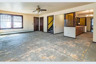 1425 Middle Neck Road, Sands Point, NY 11050 - Photo 17