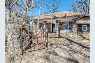 1425 Middle Neck Road, Sands Point, NY 11050 - Photo 1