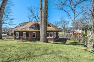 1425 Middle Neck Rd, Sands Point, NY 11050 - Photo 33