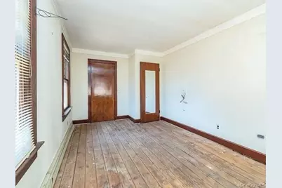 1425 Middle Neck Road, Sands Point, NY 11050 - Photo 21