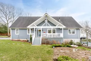 61 Atlantic Ave, Hampton Bays, NY 11946 - Photo 3