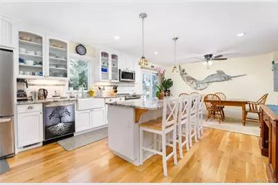 61 Atlantic Avenue, Hampton Bays, NY 11946 - Photo 9