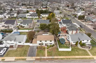 2547 Army Pl, Bellmore, NY 11710 - Photo 29