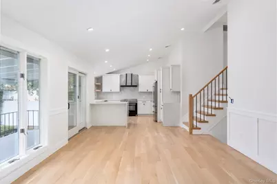 2547 Army Place, Bellmore, NY 11710 - Photo 5