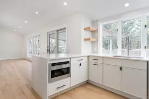 2547 Army Pl, Bellmore, NY 11710 - Photo 9