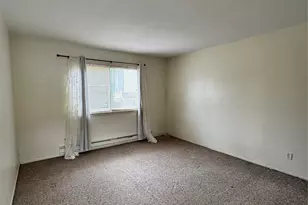 7 Millholland Dr, Fishkill, NY 12524 - Photo 11