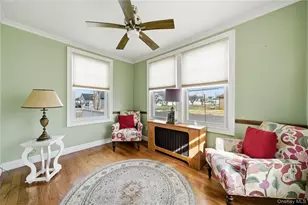 264 S Bayview Ave, Amityville, NY 11701 - Photo 9