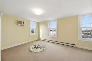 264 S Bayview Ave, Amityville, NY 11701 - Photo 23