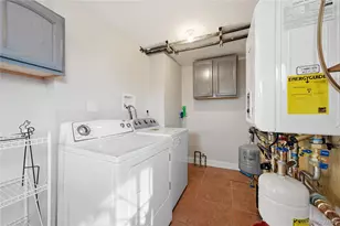 264 S Bayview Ave, Amityville, NY 11701 - Photo 27