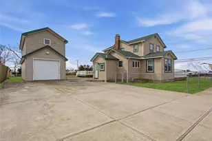 264 S Bayview Ave, Amityville, NY 11701 - Photo 37