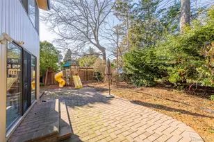 17 Princeton Dr, Syosset, NY 11791 - Photo 39