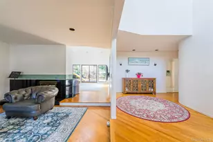 17 Princeton Dr, Syosset, NY 11791 - Photo 9