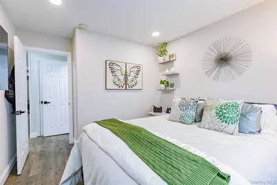 172 Pointe Circle N #172, Coram, NY 11727 - Photo 15