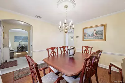 87 Kingsbury Road, Garden City, NY 11530 - Photo 3