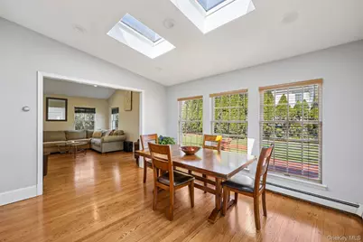 87 Kingsbury Road, Garden City, NY 11530 - Photo 15